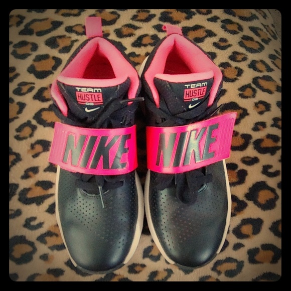 Nike Other - Nike girls size 5Y sneakers